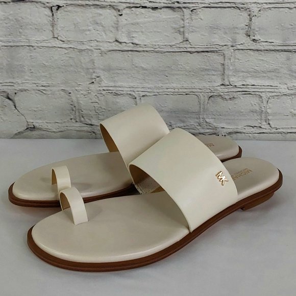 MICHAEL KORS 'AUGUST' LEATHER TOE-RING SLIP-ON SLIDE SANDALS IVORY TUSK 9 - Picture 4 of 16